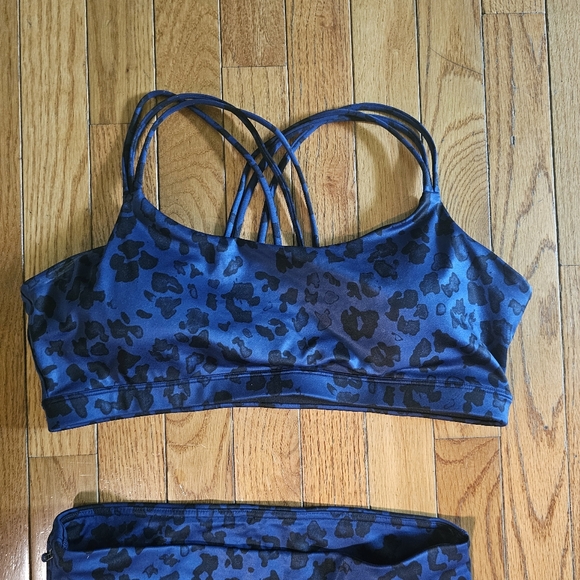 Gap Fit Eclipse sports bra (large) & 7/8 leggings (medium) NWOT - Picture 7 of 11
